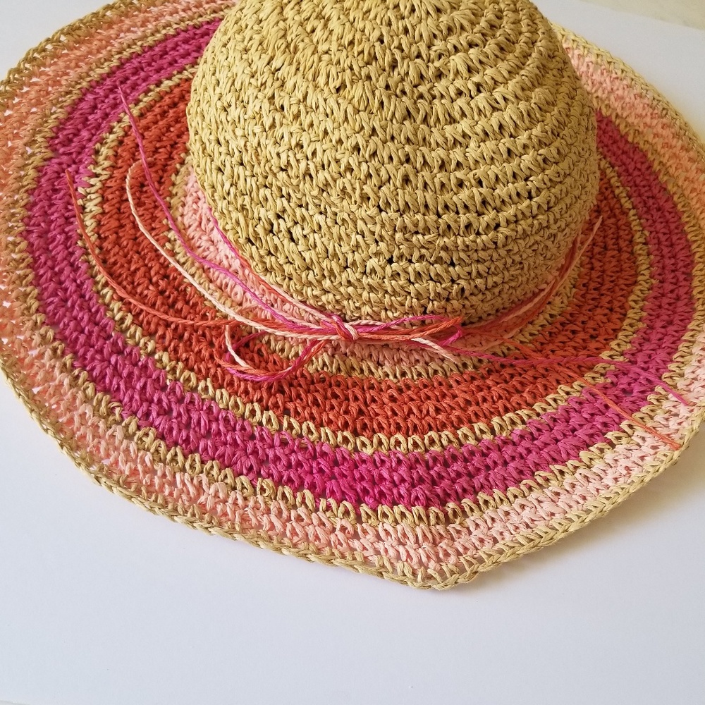 Floppy hat - Picture 3 of 8